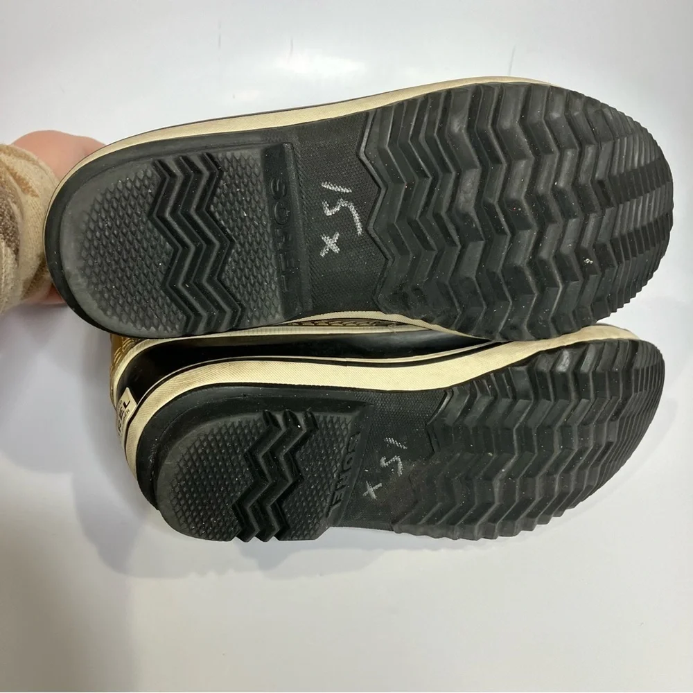 Sorel Caribou waterproof insulated boots size 6‎